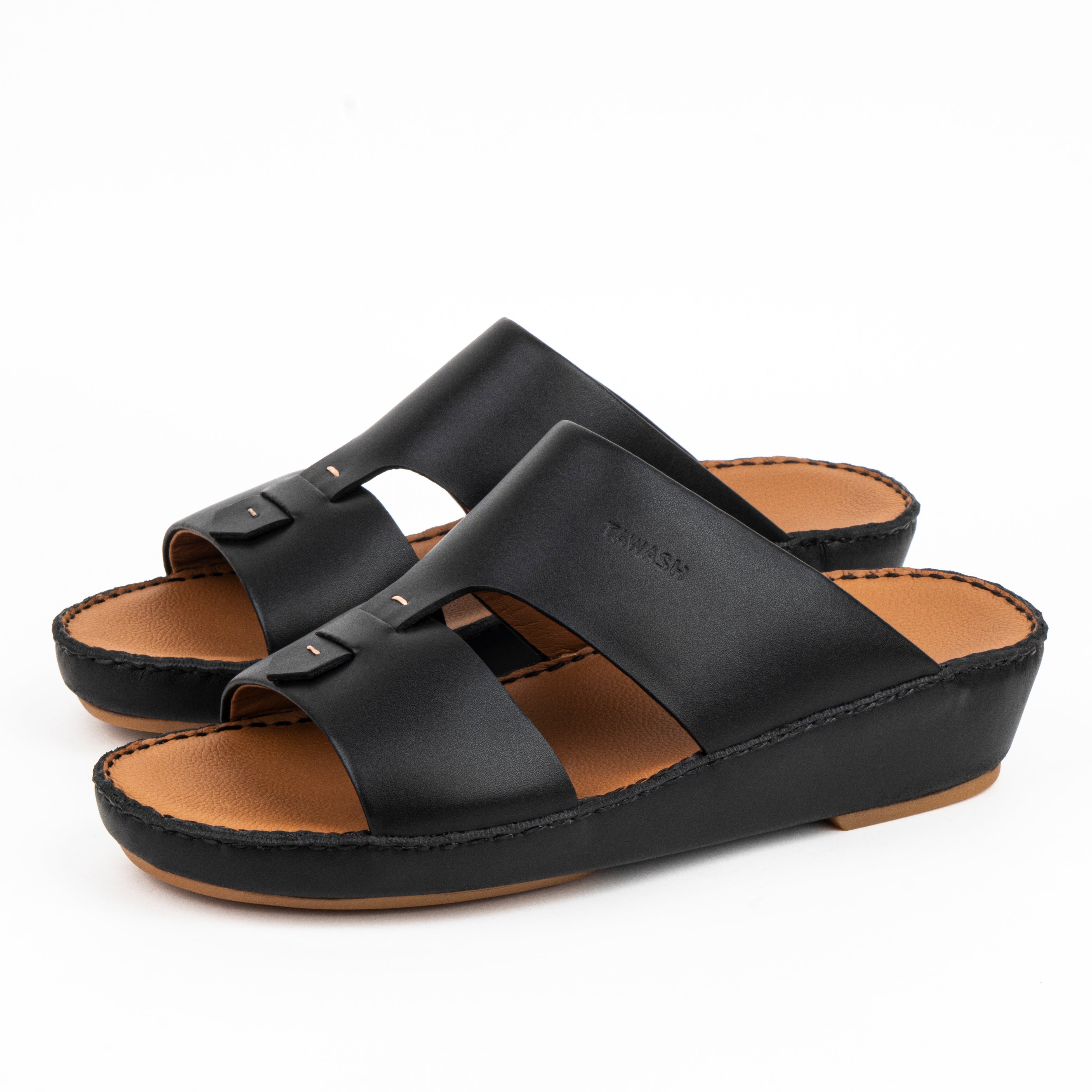 2033 نعال بيجا الكلاسيكي