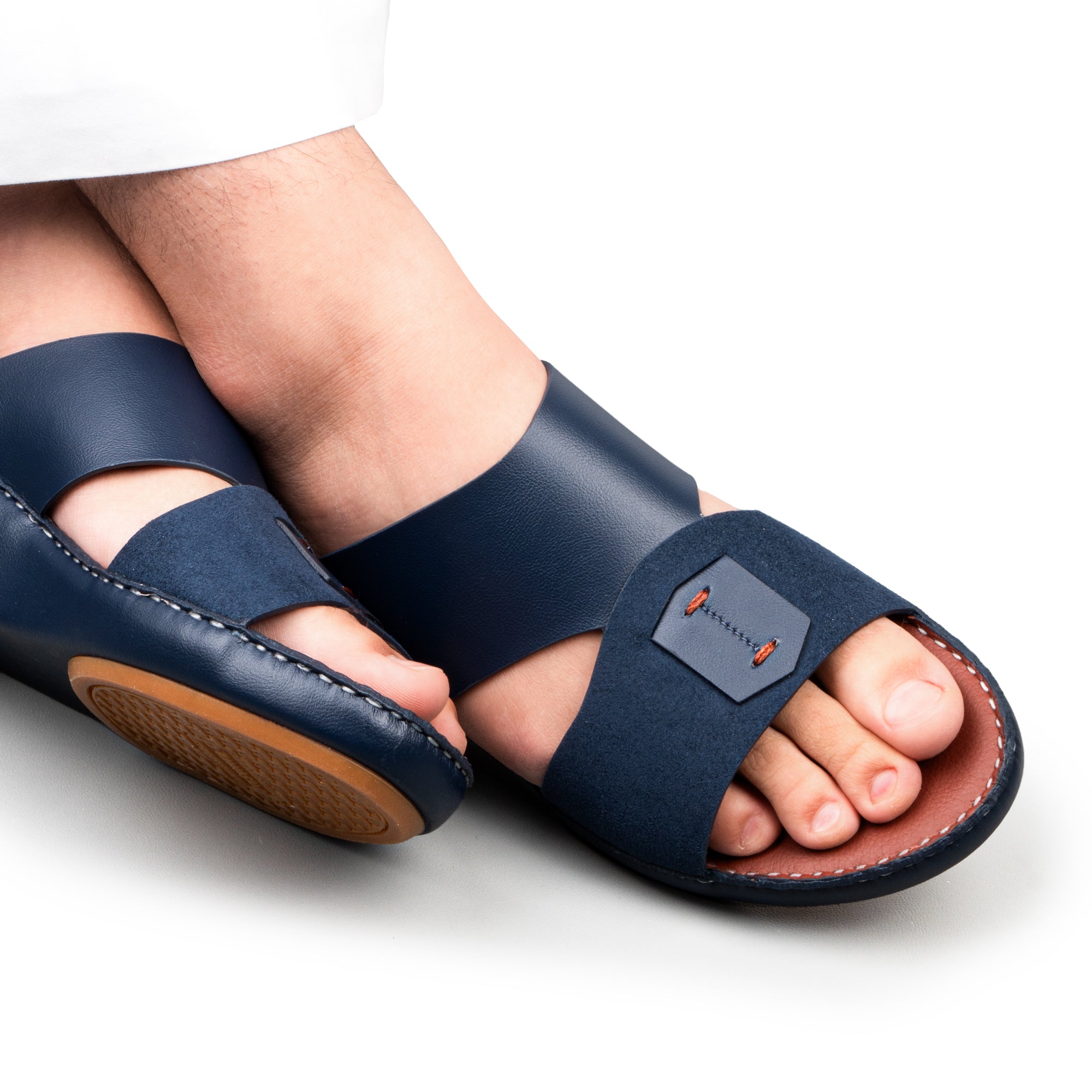 2039 M VELVET ARABIC SANDAL