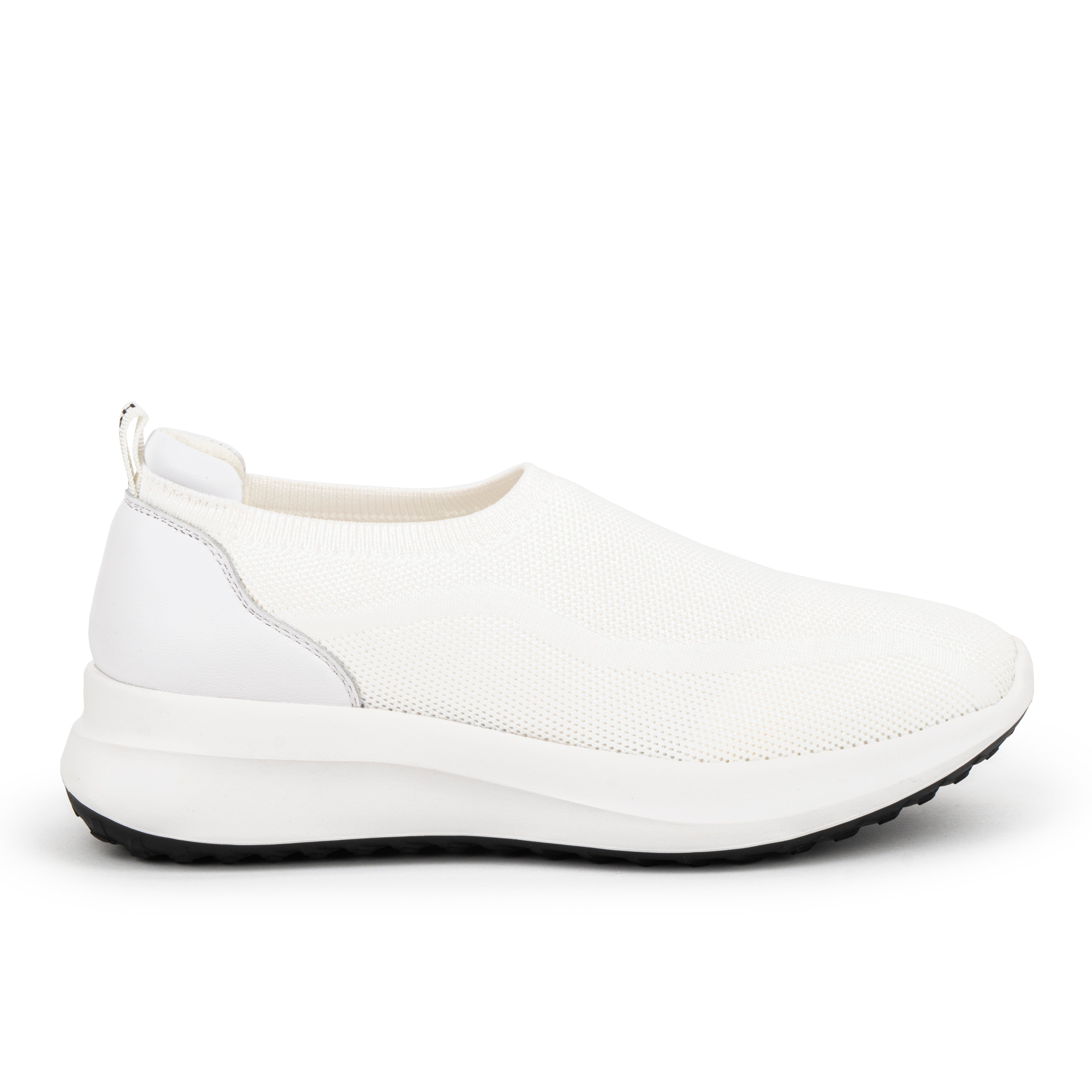 سنيكرز  ابيض