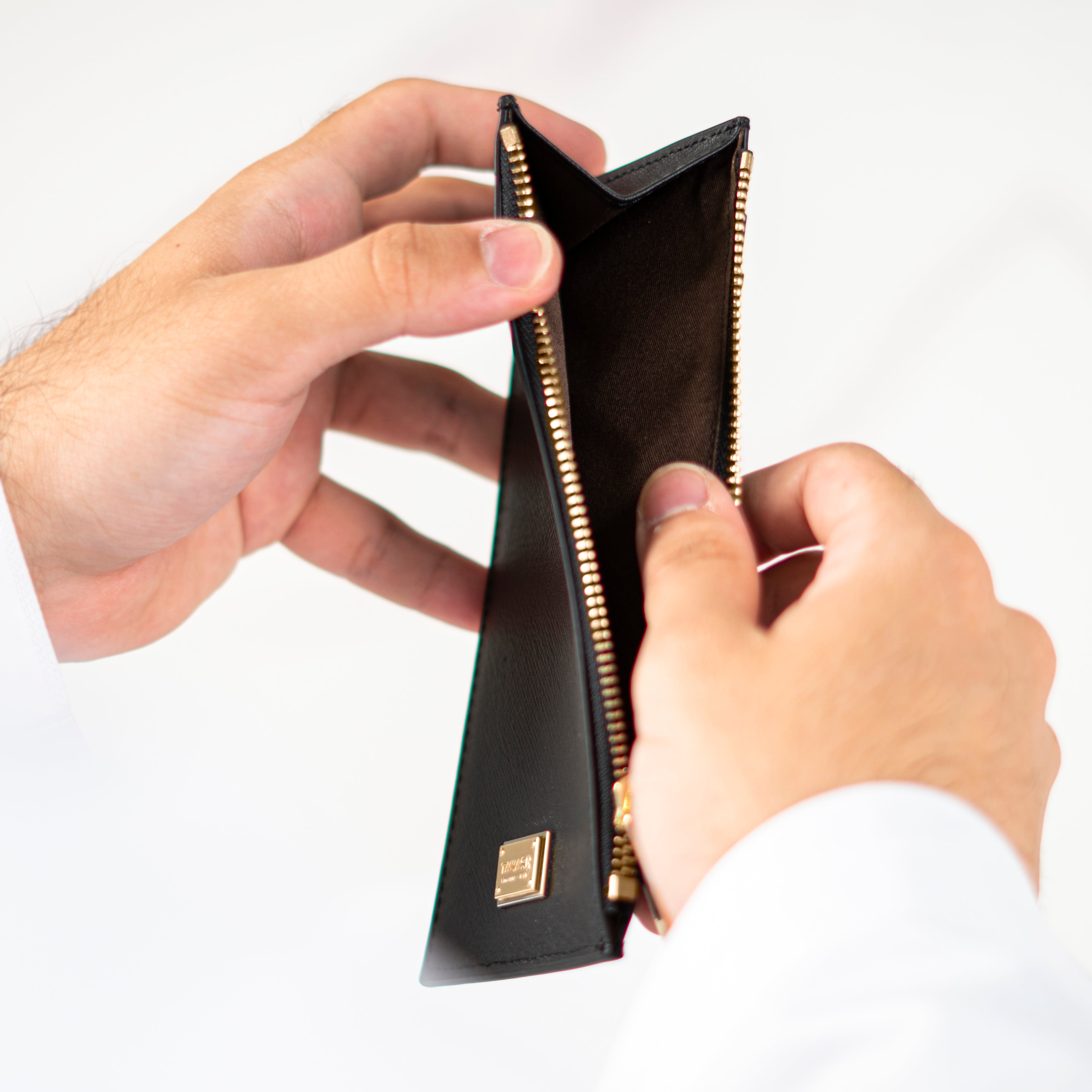 X05-1 محفظة ذات السحاب