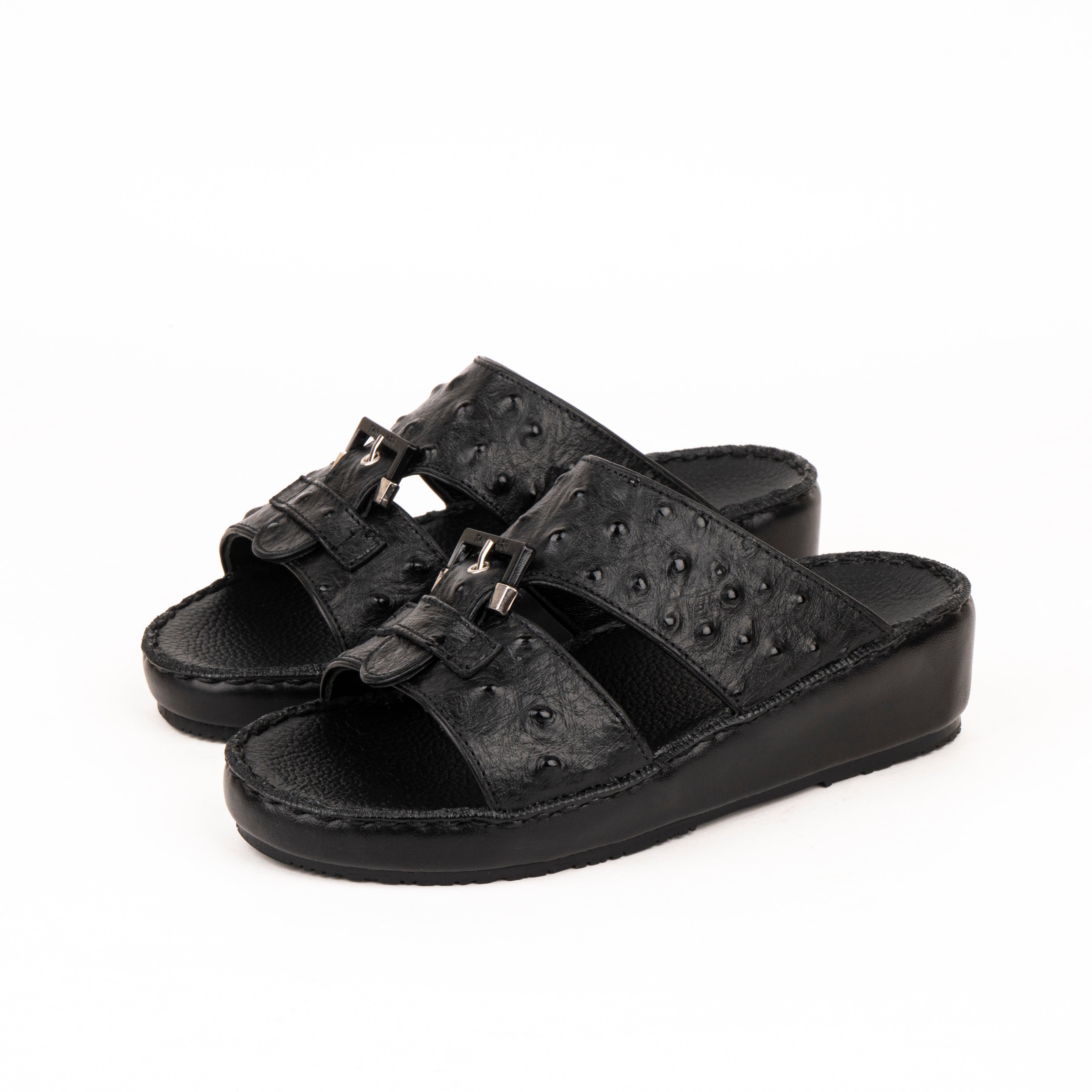 صندل ولادي ألوان اسود