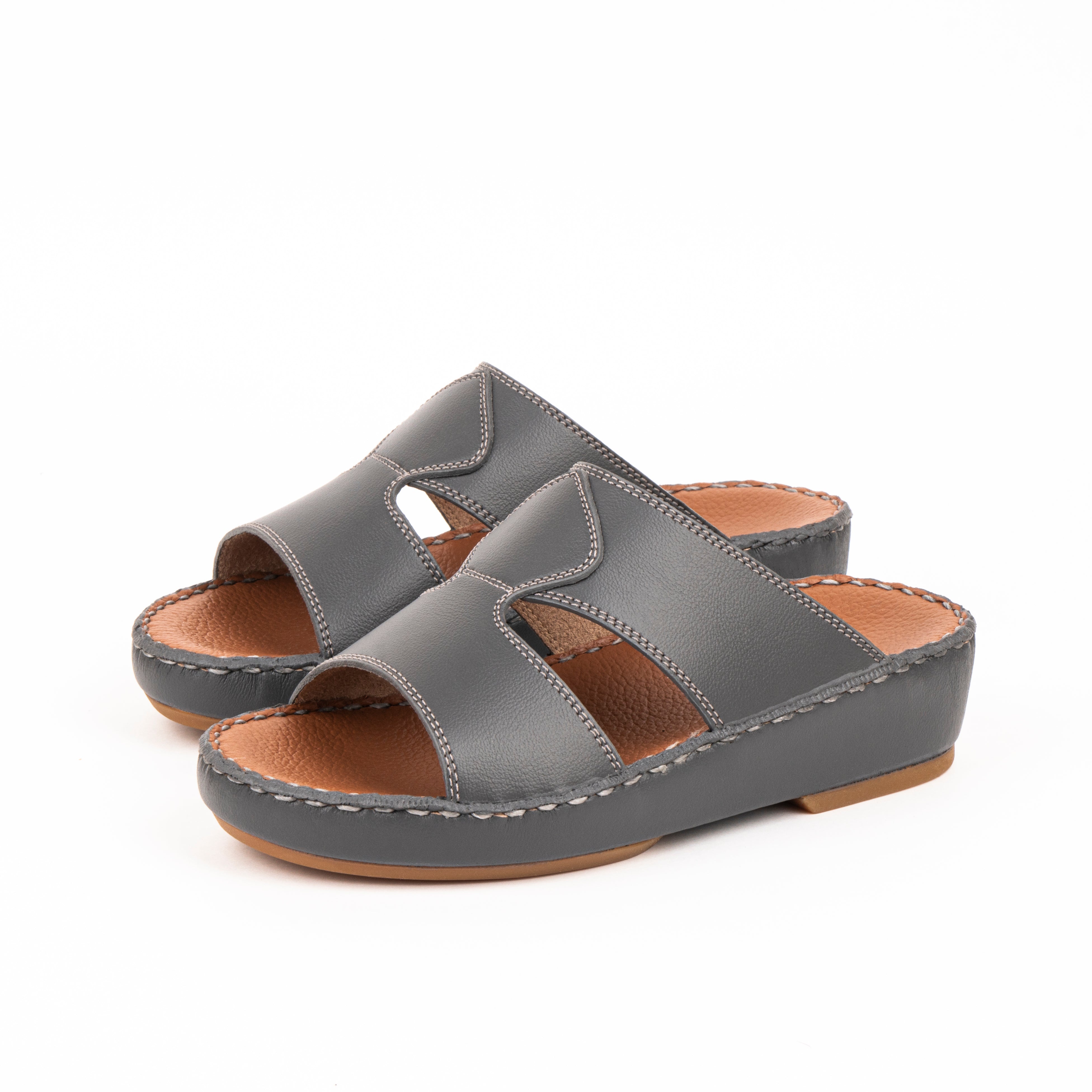 نعال ولادي ماركة