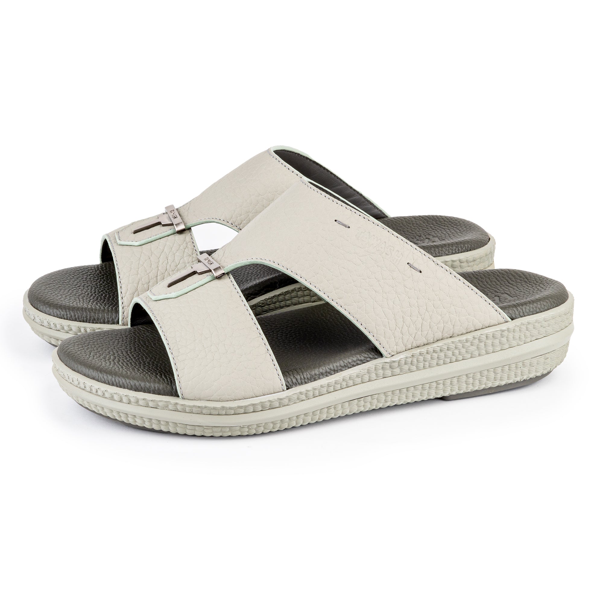 P0827 Young Arabic Sandal
