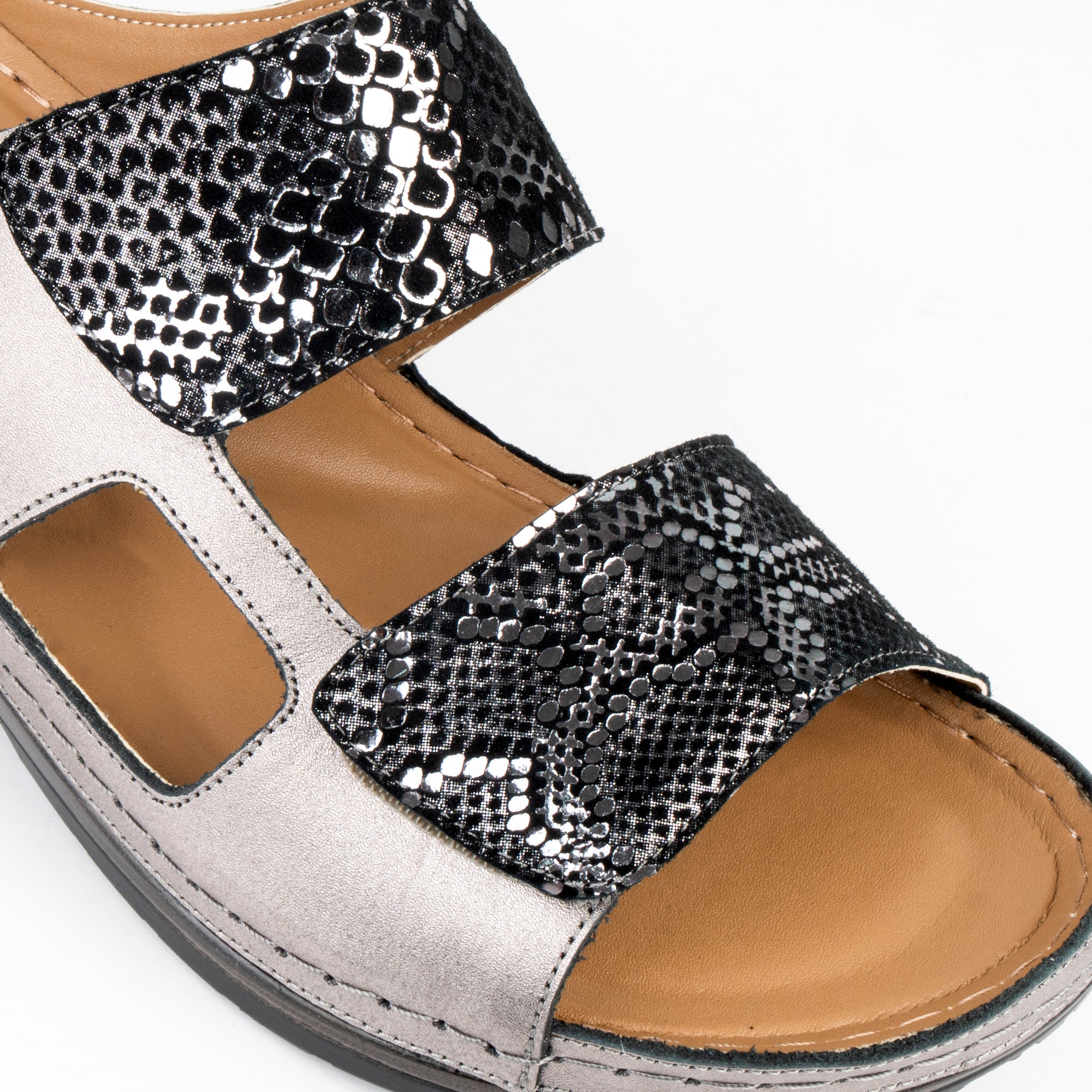 5033-1 LADIES FLAT SANDALS