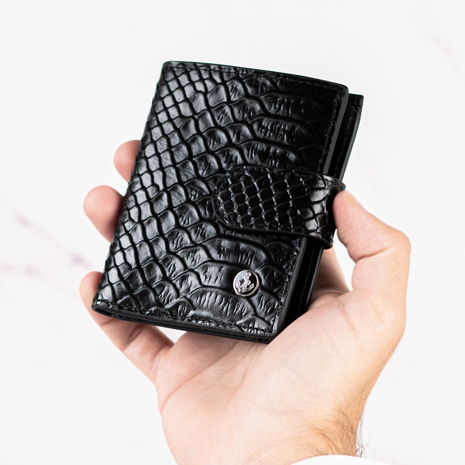 بوك رجالي ملكي باللون الأسود