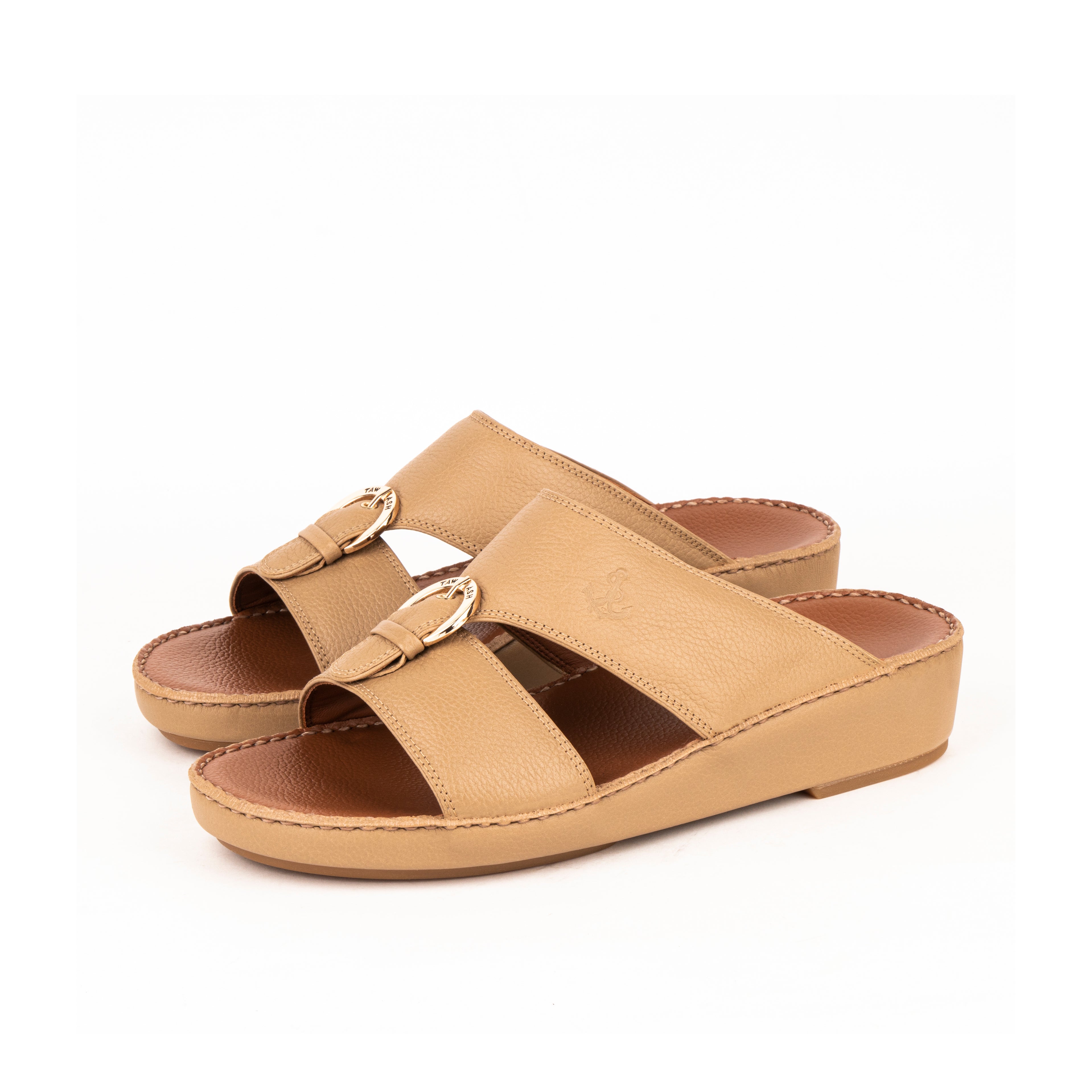 نعال ولادي جلد بيج